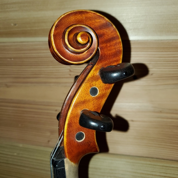 🔥 Violin- pro instrument w/ aged maple & FLAMES🔥 - Picture 6 of 11